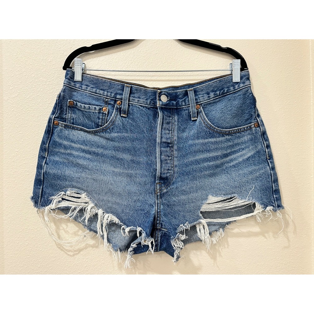 Levis 501 Original Distressed Cut Off Denim Shorts Medium Wash Blue W32